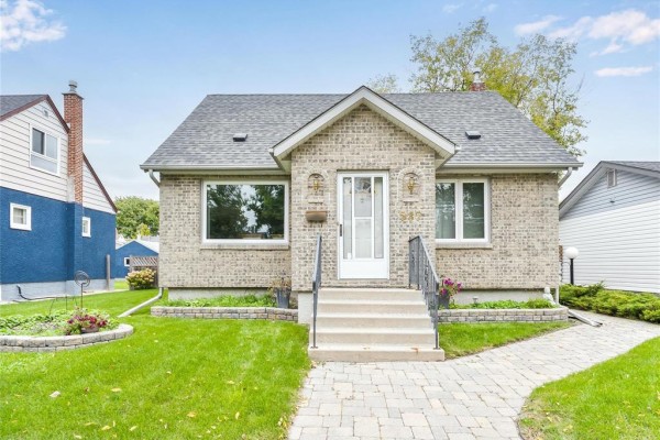 587 Mcadam Avenue, Winnipeg