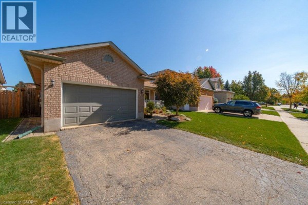 Recreation room - 587 Sandbanks Crescent, Waterloo, ON N2V2K4 Photo 4