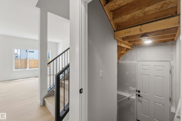 Den - 5872 Raven Cr Nw Nw, Edmonton, AB T5S0X7 Photo 4