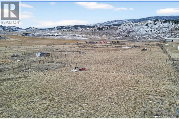 Primary Bedroom - 5880 Gardi Road, Kamloops, BC V1S2A1 Photo 5