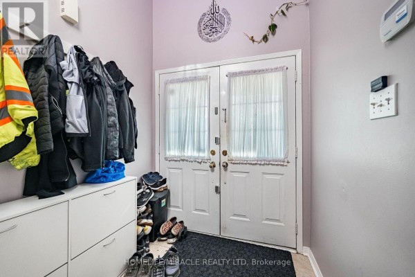 Primary Bedroom - 5881 Delle Donne Drive, Mississauga, ON L5M7A2 Photo 5