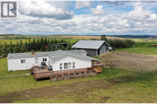 Bedroom - 5883 217 Road, Dawson Creek, BC V1G0A8 Photo 4