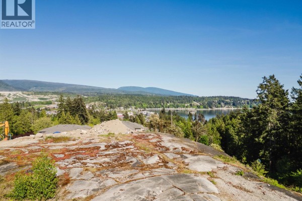 5883 Cowrie Street, Sechelt, BC V7Z0K2 Photo 5