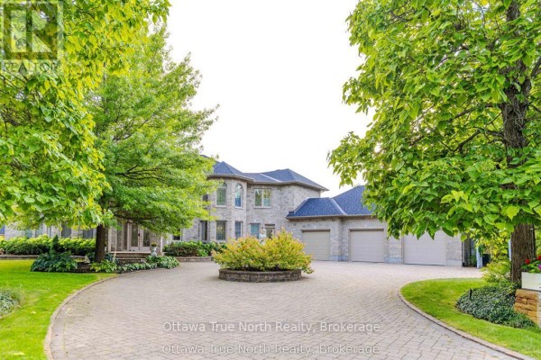 5884 Earlscourt Crescent, Ottawa, ON, photo 2