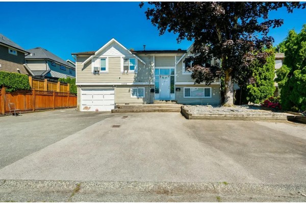 5886 184a Street, Surrey