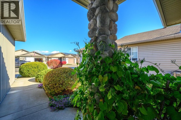 Full ensuite bathroom - 5888 Okanagan Landing Road Unit# 30, Vernon, BC V1H1S2 Photo 4