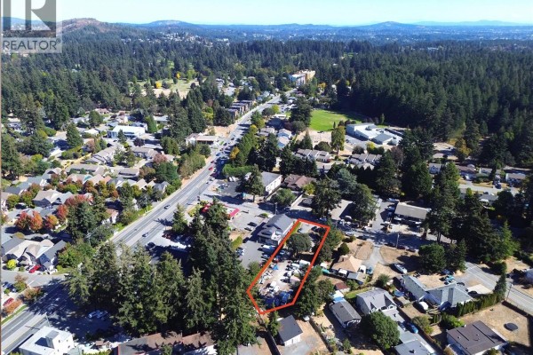 589 Ledsham Rd, Colwood, BC V9C1J9 Photo 2