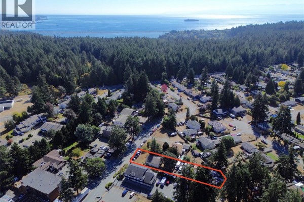 589 Ledsham Rd, Colwood, BC V9C1J9 Photo 3