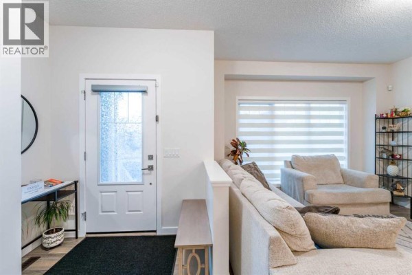 Dining room - 589 Masters Road Se, Calgary, AB T3M2W3 Photo 2