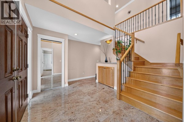 5891 Dickens Place, Burnaby, BC V5H1W4 Photo 4