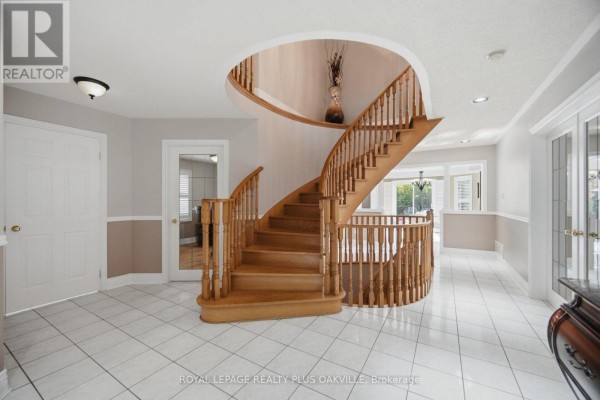 Other - 5892 Glen Erin Drive, Mississauga, ON L5M5K4 Photo 5
