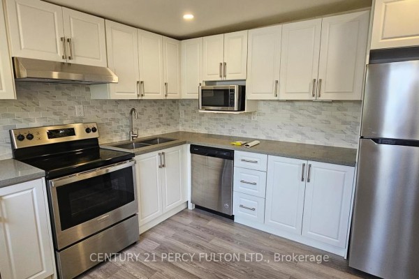 5895 Lakeshore Road, Whitchurch Stouffville, ON L4A2Y9 Photo 5