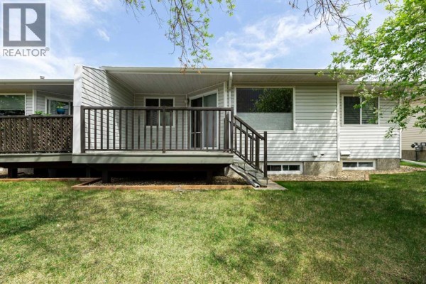 Primary Bedroom - 59, 2816 Botterill Crescent, Red Deer, AB T4R2H7 Photo 5