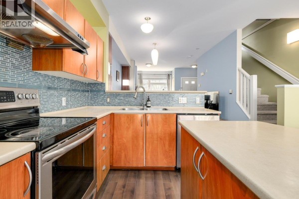 59 6528 Denbigh Avenue, Burnaby, BC V5H3R8 Photo 5