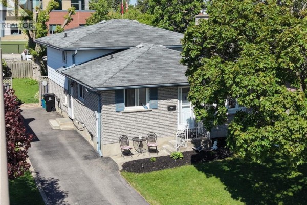 Den - 59 Bakersfield Drive, Cambridge, ON N1R6X8 Photo 3