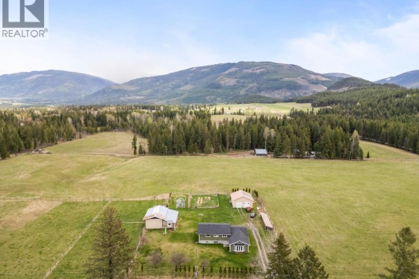 Bedroom - 59 Beaven Road, Cherryville, BC V0E2G3 Photo 5