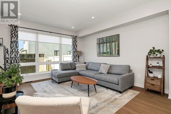 Living room - 59 Bergschrund Walk, Ottawa, ON K1W0P7 Photo 4
