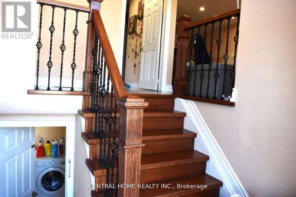 59 Blaney Crescent, Toronto, ON, photo 3