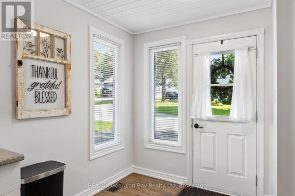 Primary Bedroom - 59 Broad Street, Penetanguishene, ON L9M1G4 Photo 4