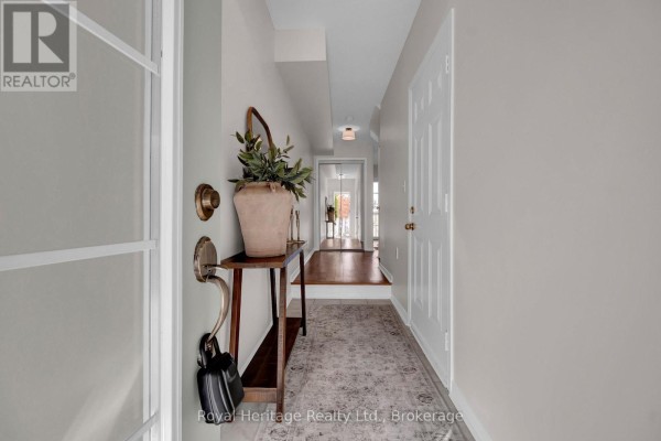 Family room - 59 Cullcastle Street, Ajax, ON L1S0B1 Photo 2