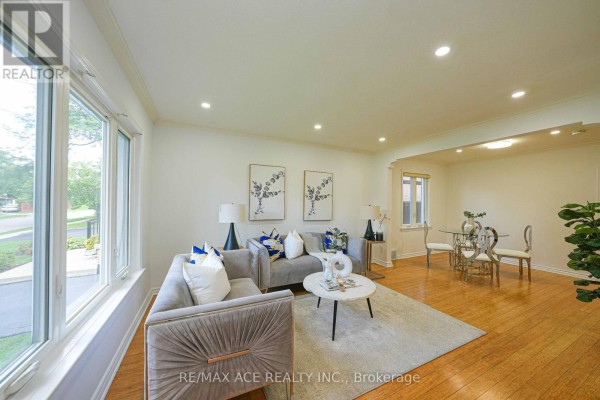 59 Lilian Drive, Toronto, ON, photo 2