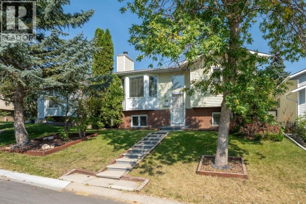 Kitchen - 59 Macewan Park Road Nw, Calgary, AB T3K3G1 Photo 3