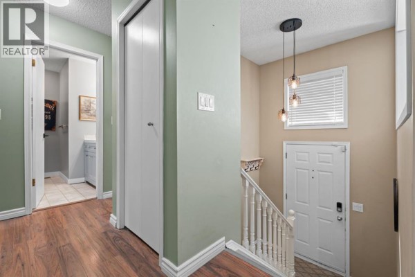 4pc Bathroom - 59 Macewan Park Road Nw, Calgary, AB T3K3G1 Photo 5