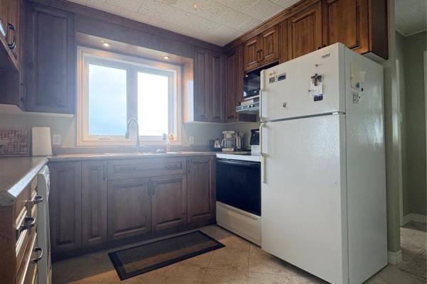 Bath (# pieces 1-6) - 59 Main Street, Lewisporte, NL A0G3A0 Photo 4