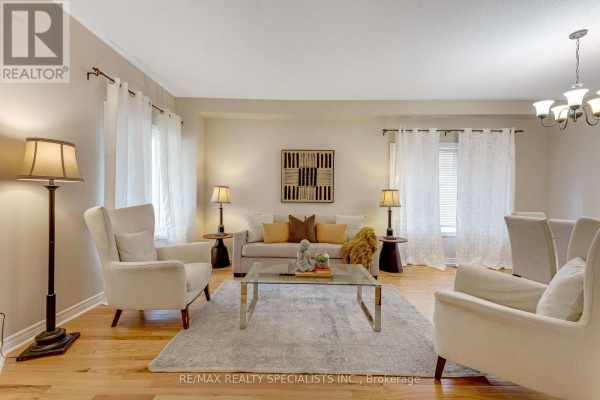59 Masters Green Crescent, Brampton, ON L7A3K6 Photo 4