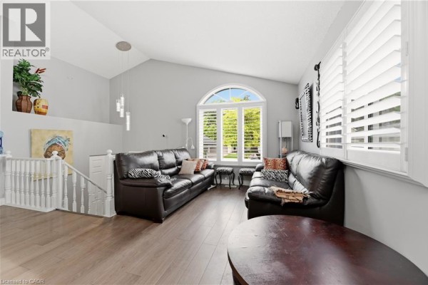59 Morgan Drive, Caledonia, ON, photo 2