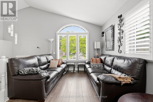 Living room - 59 Morgan Drive, Haldimand, ON N3W1H7 Photo 3