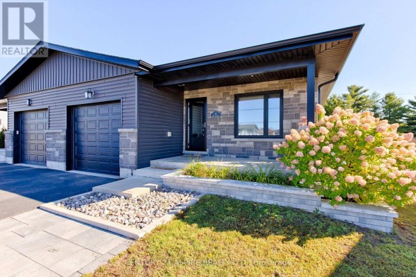 59 Noble Crescent, Petawawa, ON K8H0G1 Photo 2