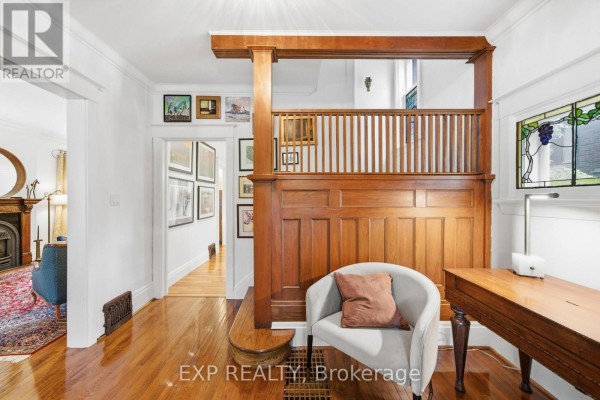 Family room - 59 Roseview Avenue, Richmond Hill, ON L4C1C6 Photo 5
