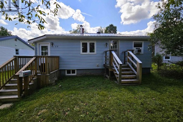 Kitchen - 59 Salter Avenue, Truro, NS B2N1A6 Photo 2