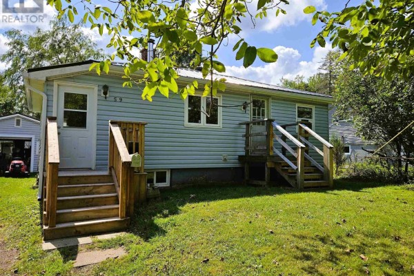 Living room - 59 Salter Avenue, Truro, NS B2N1A6 Photo 3