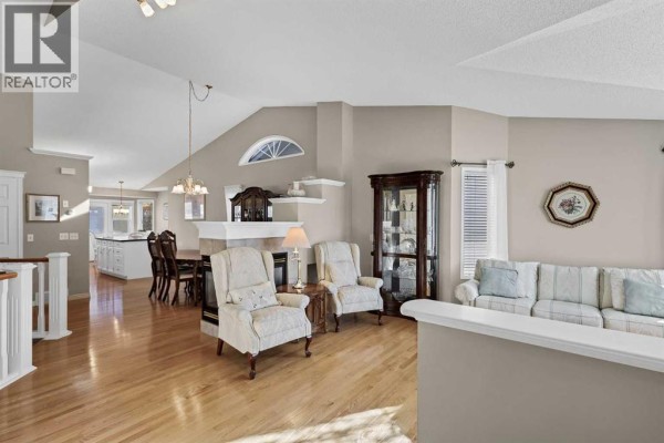 Dining room - 59 Scotia Landing Nw, Calgary, AB T3L2K2 Photo 4