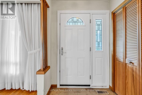 Primary Bedroom - 59 Stapleton Drive, Toronto, ON M9R2Z8 Photo 5