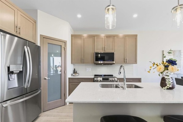 Bedroom - 59 Waxwing Street, Winnipeg, MB R2V5E3 Photo 5