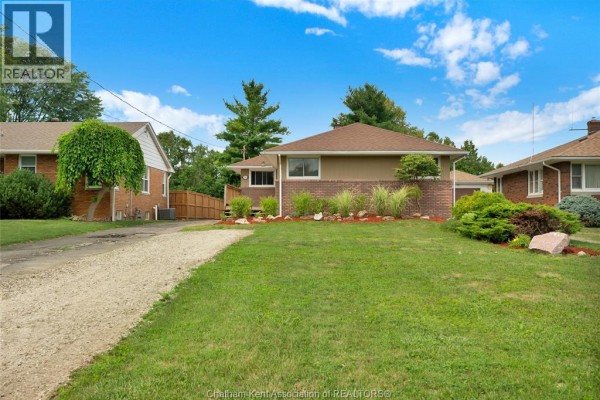 2pc Bathroom - 59 Wiltshire Drive, Chatham, ON N7L2N4 Photo 5
