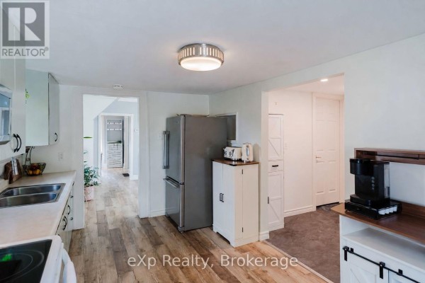 590 7th Street E, Owen Sound, ON N4K1J6 Photo 4