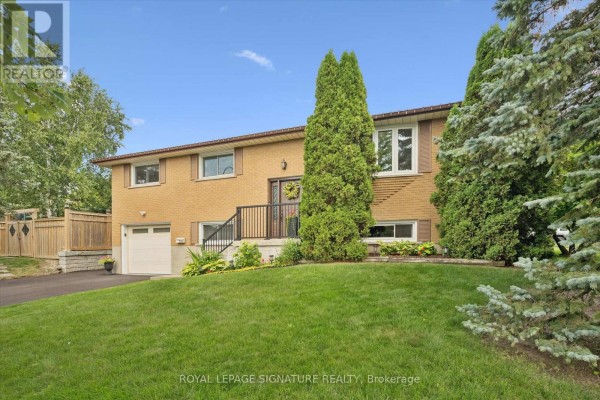 Living room - 590 Fern Road, Waterloo, ON N2V1K6 Photo 3