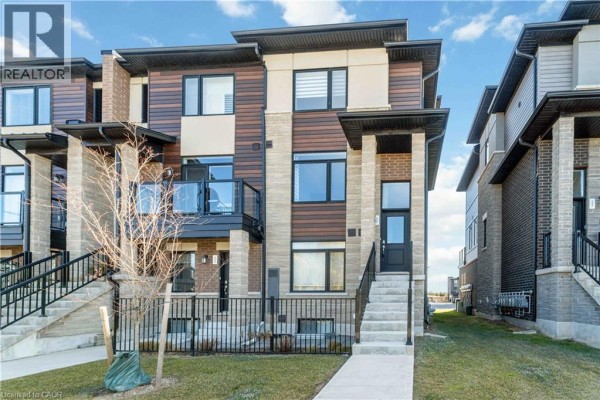 3pc Bathroom - 590 North Service Road Unit# 12, Stoney Creek, ON L8E0K5 Photo 2
