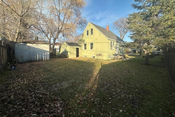 Primary Bedroom - 590 Third Avenue, Neepawa, MB R0J1H0 Photo 3