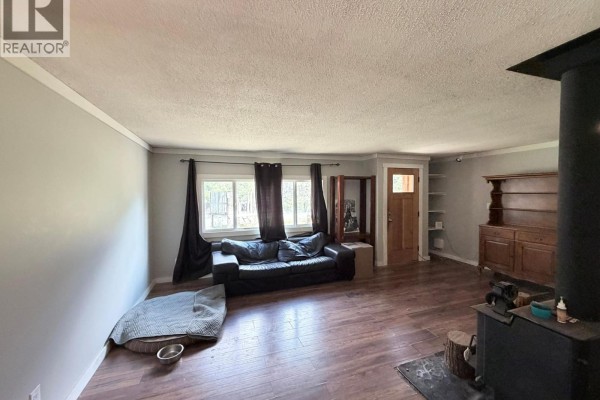 Property map showing layout and nearby roads with parcel details. - 591 Davidson Crescent, Lillooet
