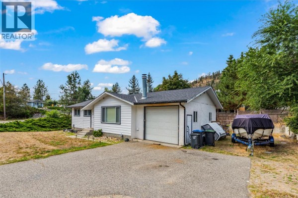 5911 Ehlers Road, Peachland, BC, photo 3