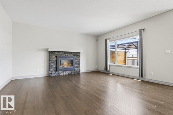 Family room - 5912 19 Av Sw, Edmonton, AB T6X2A2 Photo 4