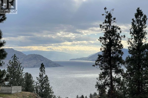 5918 Ehlers Road, Peachland, BC, photo 3