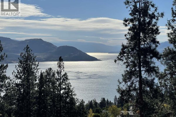 5918 Ehlers Road, Peachland, BC V0H1X4 Photo 4
