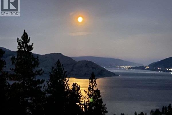 5918 Ehlers Road, Peachland, BC V0H1X4 Photo 5