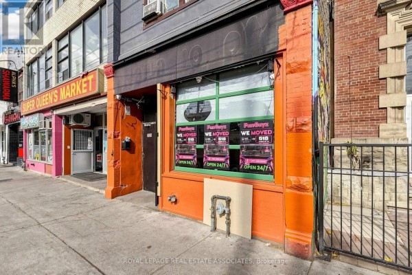 Rear - 592 Queen Street W, Toronto, ON M6J1E3 Photo 4